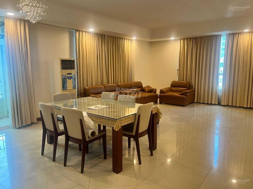 Bán 3 phòng ngủ, lầu cao view sông và Bitexco tuyệt đẹp giá 15.5 tỷ