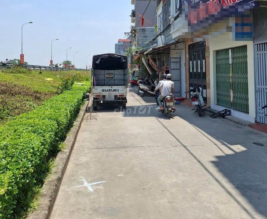 BÁN ĐẤT TẶNG NHÀ MẶT PHỐ - THỤY PHƯƠNG - Ô TÔ TRÁNH -VIEW SÔNG HỒNG. - Ảnh 2