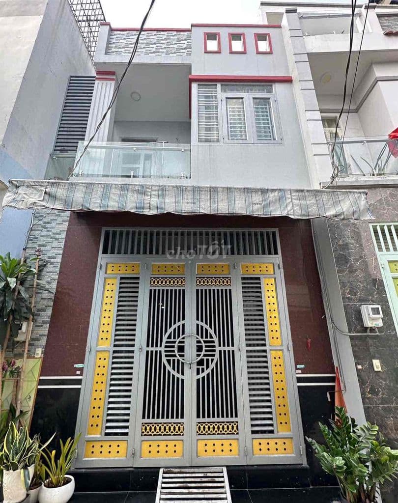 Nhà 1 trệt 1 lầu 4x16 Tỉnh Lộ 10 ngay khu TÊN LỬA