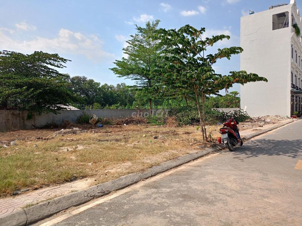 Bán nhanh lô đất, THỔ CƯ, 62m2, SHR, Quận Bình Tân