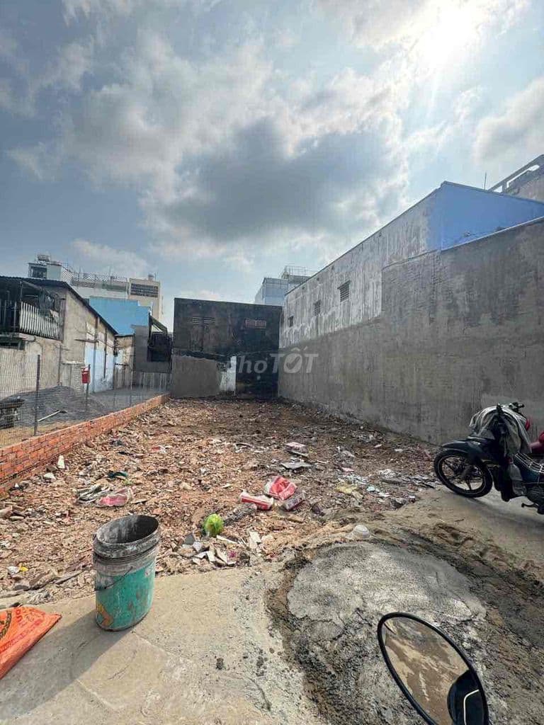 Bán đất mặt tiền - Ảnh 2