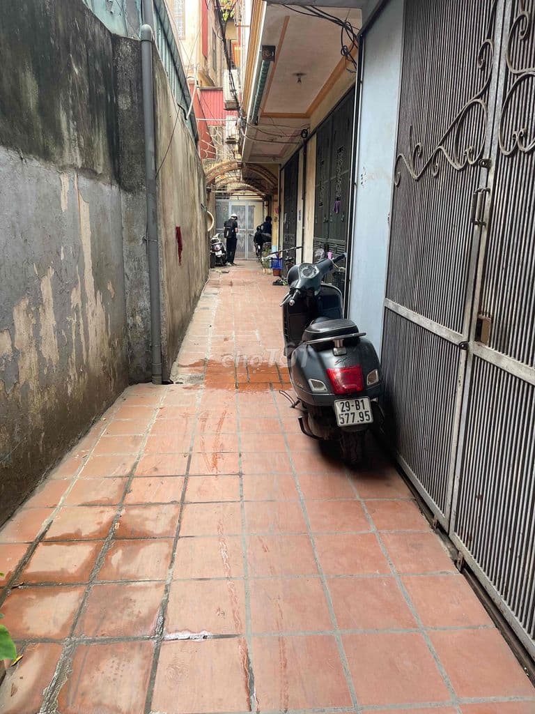 Trung Tâm Ba Đình - Nhà còn xót lại - Ảnh 2