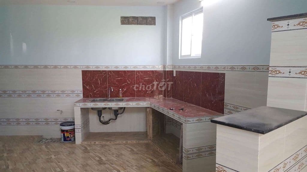 BÁN NHÀ NỞ HẬU, GẦN CHỢ LONG TRƯỜNG, QUẬN 9, GIÁ 3,X TỶ. - Ảnh 3