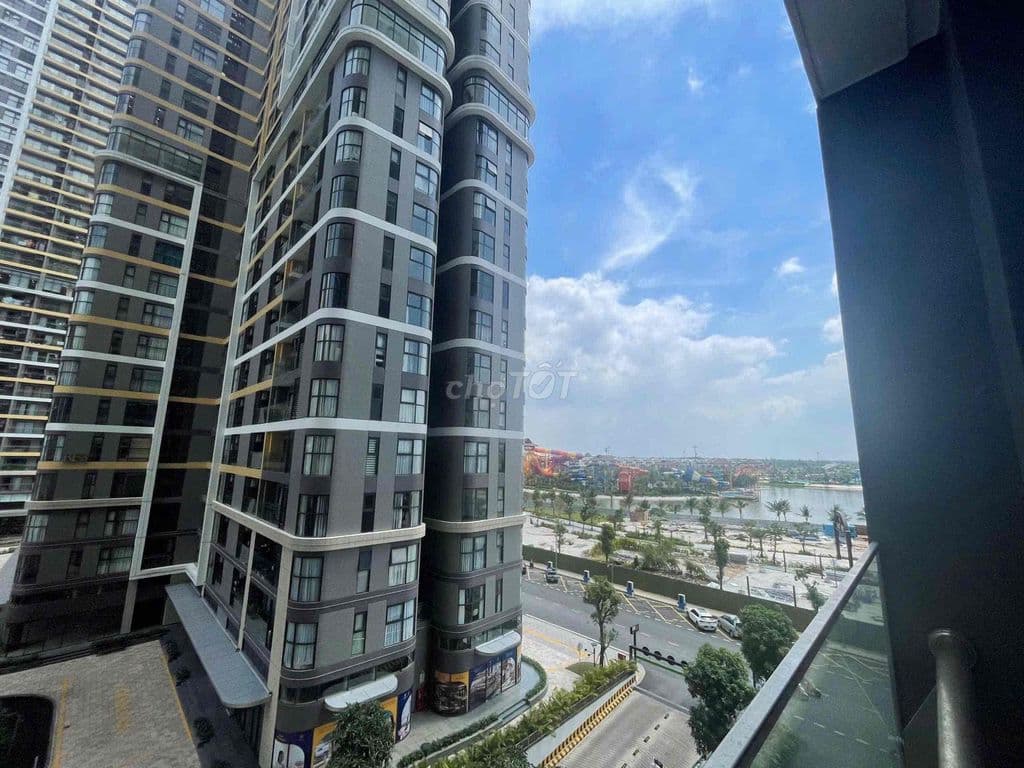 Căn hộ studio view hồ bơi - Ảnh 3