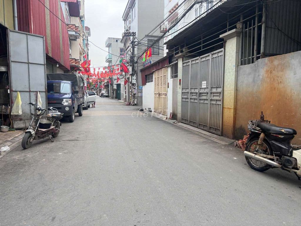 TRONG KHU VIN BẮC HỒNG- GIÁ CHỈ HƠN 3 TỶ- 44M2 ĐƯỜNG THÔNG Ô TÔ - Ảnh 3