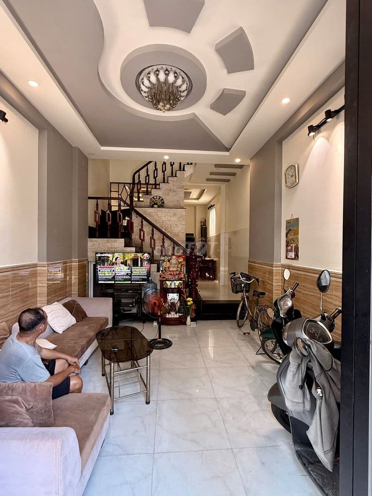 BÁN NHÀ 3 TẦNG SÂN THƯỢNG RỘNG NGAY CHỢ LIÊN KHU 5 6 - Ảnh 2