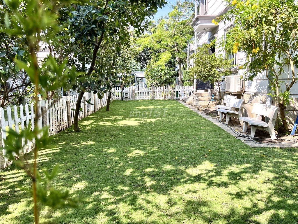 🛑 Biệt thự sân vườn hơn 400m2, 3PN, SHR - ToanTranVillas