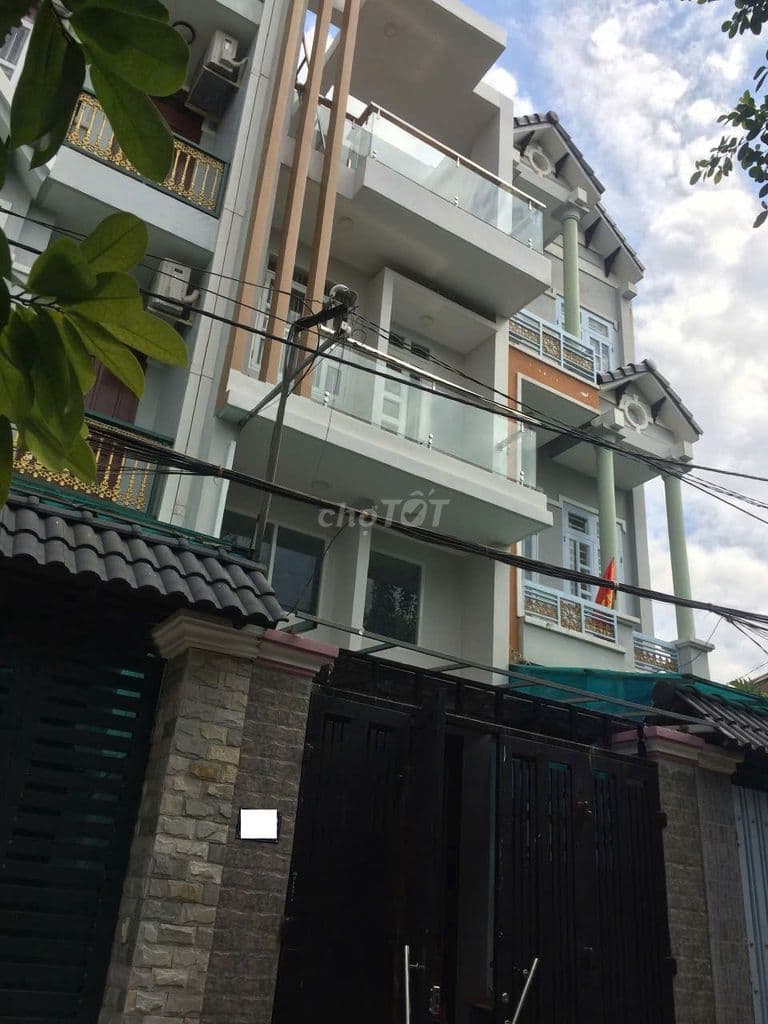 Nhà đẹp hẻm xe hơi 5m Hiệp Thành 13, trệt, lửng, 2 lầu, chỉ 5,8t TL