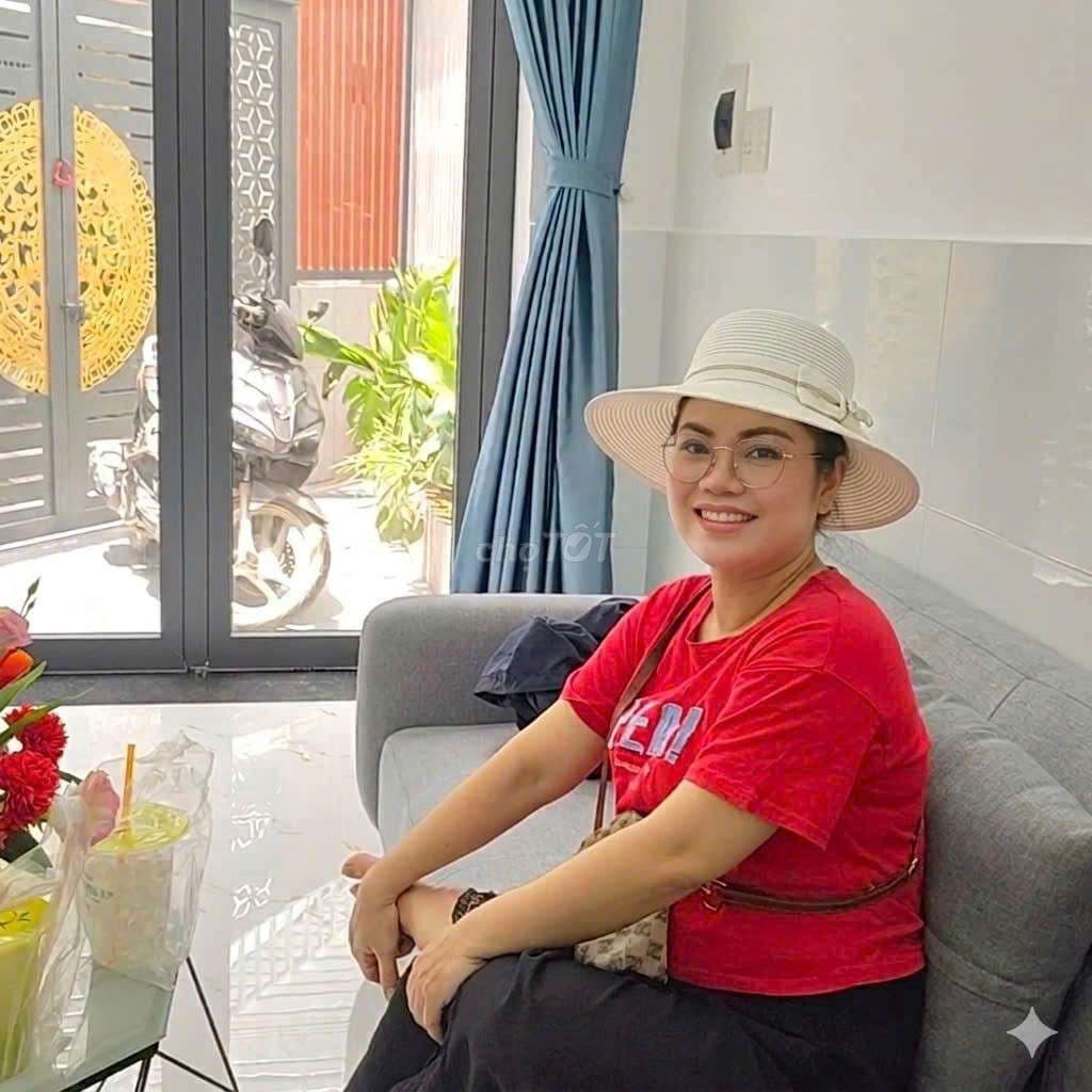 NHÀ ĐẸP Ở NGAY SHR 82M2 tại Nhà thi đấu Phú Thọ hơn 7 tỷ