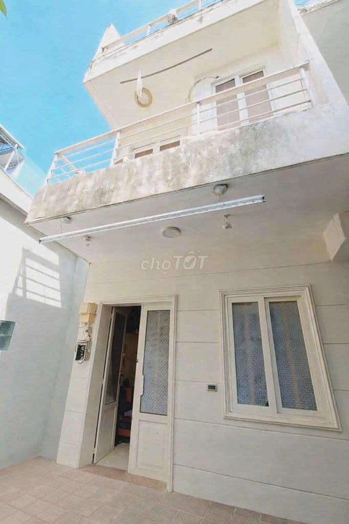 42m2 x 3Tầng, Giá 3,45 tỷ, Gần chợ Gò Vấp, Gần Mặt tiền Ng V Nghi