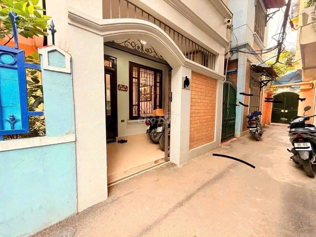 bán nhà 5 tầng Tây Hồ gần ô tô full nội thất