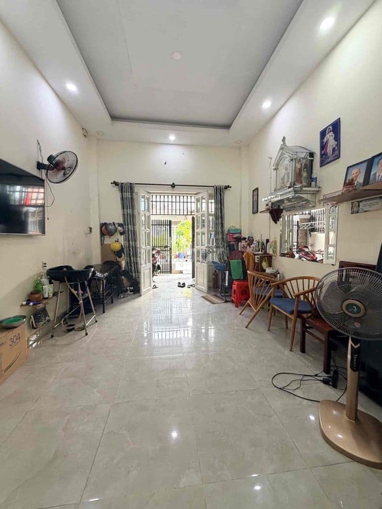 🏡 NHÀ NGUYỄN VĂN QUÁ – HXH NGỦ TRONG NHÀ – 💰CHỈ 4.3 TỶ 📍 Hẻm 1 sẹc Ng - Ảnh 2