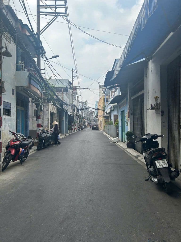 HXH TRÁNH NHAU ÂU CƠ - TÂN BÌNH