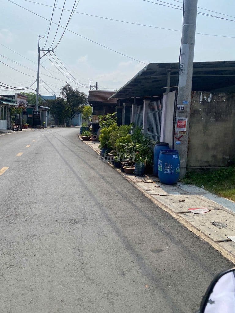 Lô đất đẹp đường Nguyễn Thị Lắng giá1 tỷ 3 , sổ hồng riêng , dt 179m2. - Ảnh 2