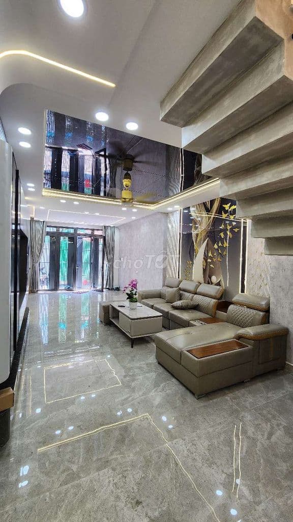 BÁN NHÀ MỚI ĐẸP SÁT EMART PHAN HUY ÍCH CHỈ 8 Tỷ (TL)