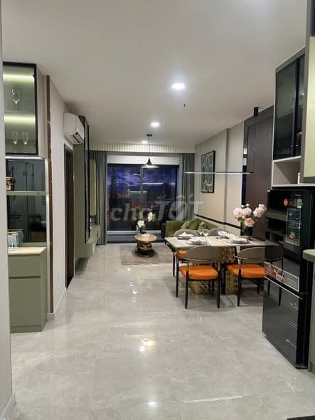 bán căn hộ 2pn mặt tiền QL13 view Landmark 81