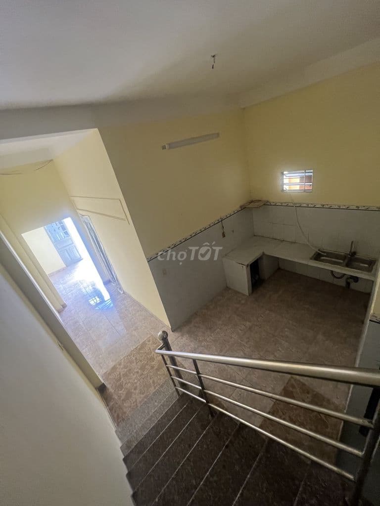 Siêu phẩm nhà 3 tầng, xe hơi thông, ngang 8,4m, Linh Tây, Thủ Đức - Ảnh 2