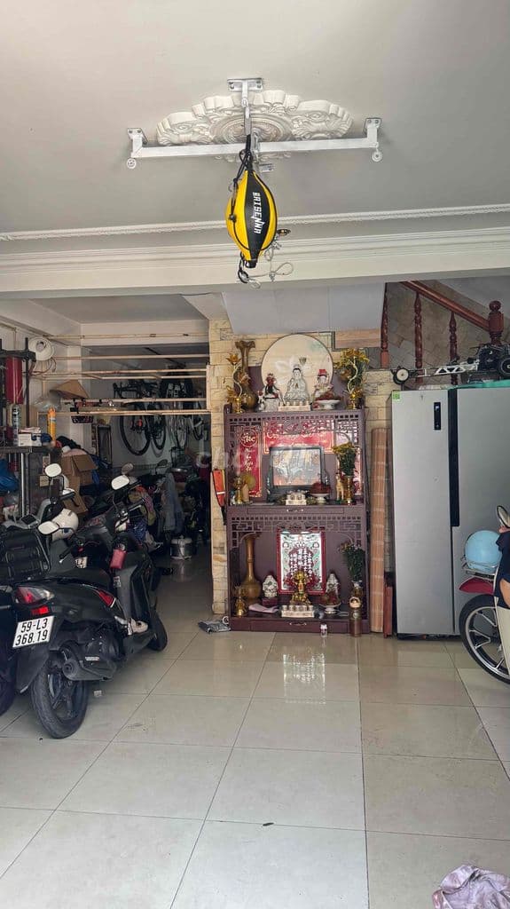 chính chủ cần bán nhà Nguyễn Thị Thập