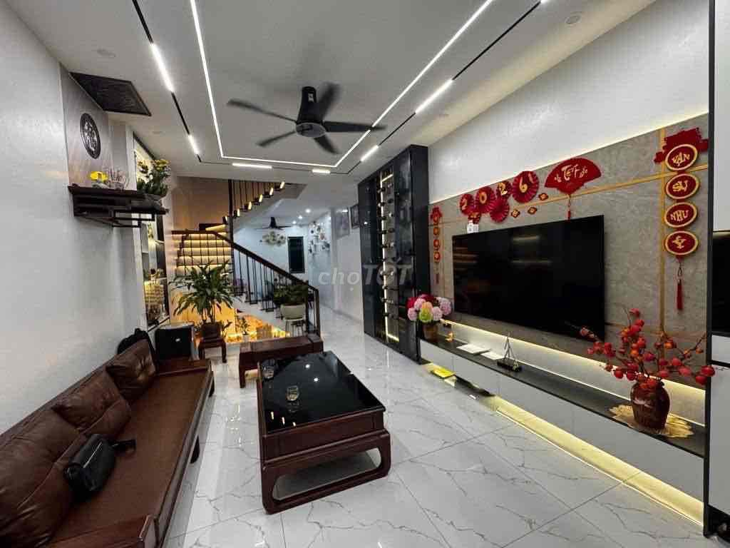 BÁN NHÀ NGỌC THUỴ,LONG BIÊN-40M 5TẦNG-Ô TÔ TRÁNH-FULL NỘI THẤT chỉ 6,x - Ảnh 2