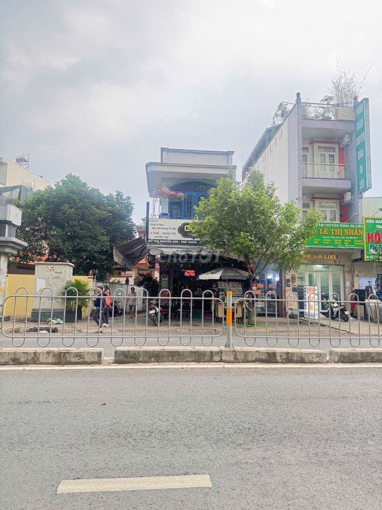 Bán nhà mặt phố Nguyễn Sơn, 7,2 tỷ, 4x13m căn góc trệt 1 lầu St