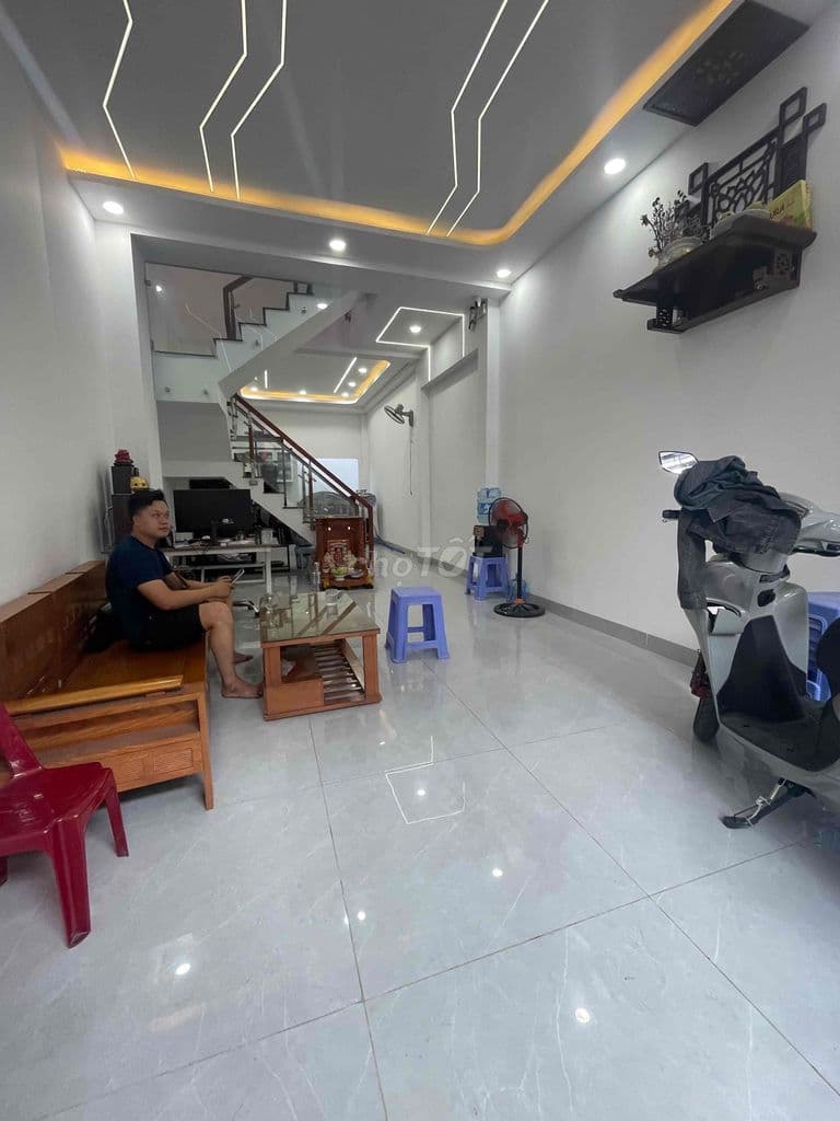 Sát Gò Xoài Lê Văn Quới hẻm 4m ô tô tới nhà 4 x 15 ( 2 Tầng BTCT ) Giá