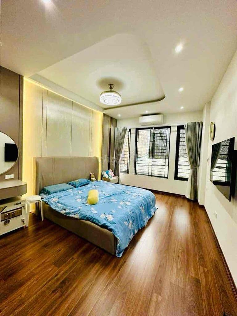 Giá tốt, nhà phố Thái Thịnh, xây mới, full nội thất, 50m ra oto, ngõ t - Ảnh 3