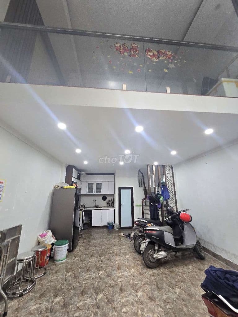 Bán nhà mặt ngõ 1333 Giải Phóng - 36m² 6 tầng - Ngõ thông kinh doanh