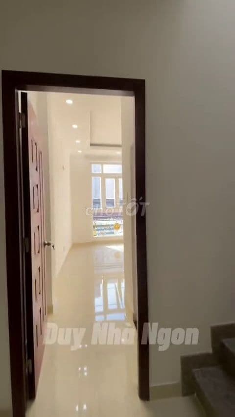 Nhà Quận 4 mới đẹp 5 tấm, 3PN, gần Q1, hẻm 4m Hoàng Diệu, giá 6.15 tỷ - Ảnh 2