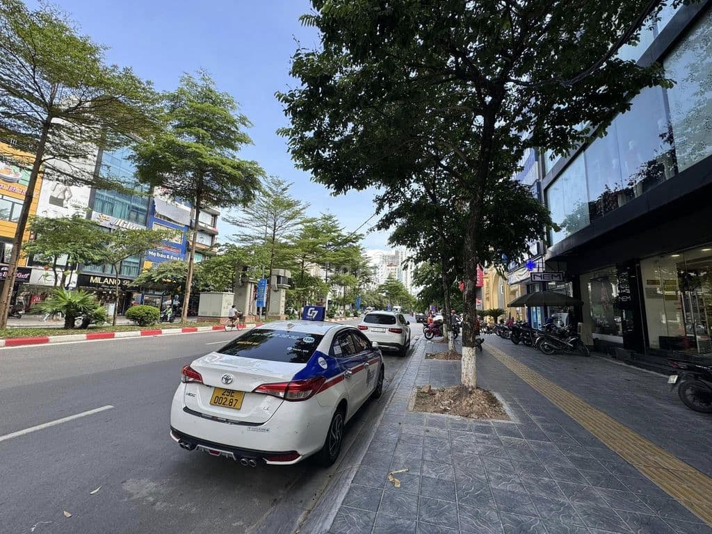 Cần bán nhà Xuân Thủy-Trần Thái Tông gần phố ôtô đỗ cửa 5T 2măt thoáng - Ảnh 2