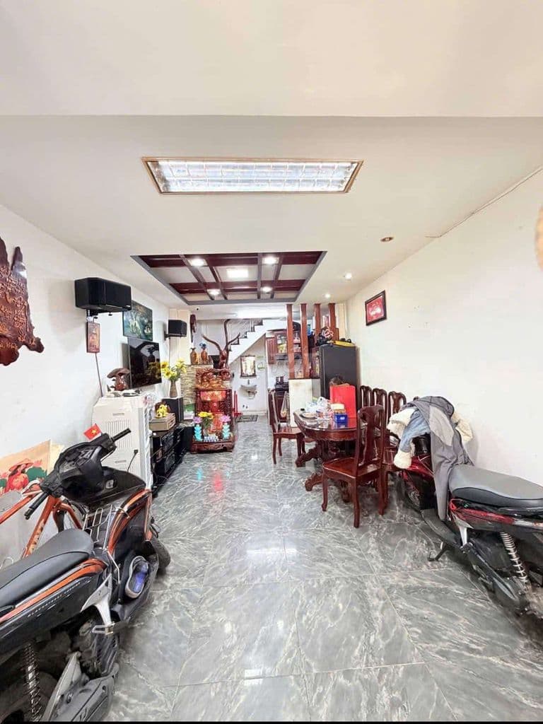 Bán nhà Nguyễn Văn Luông, sát mặt tiền, 3 tầng, 4m x11m, nhỉnh 5 tỷ