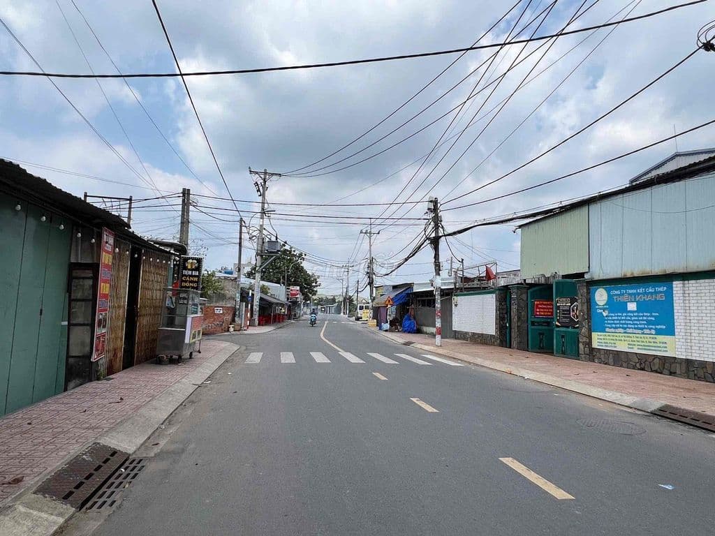 Đất 5x22m full thổ cư shr đường nhựa 12m kinh doanh tốt - Ảnh 2