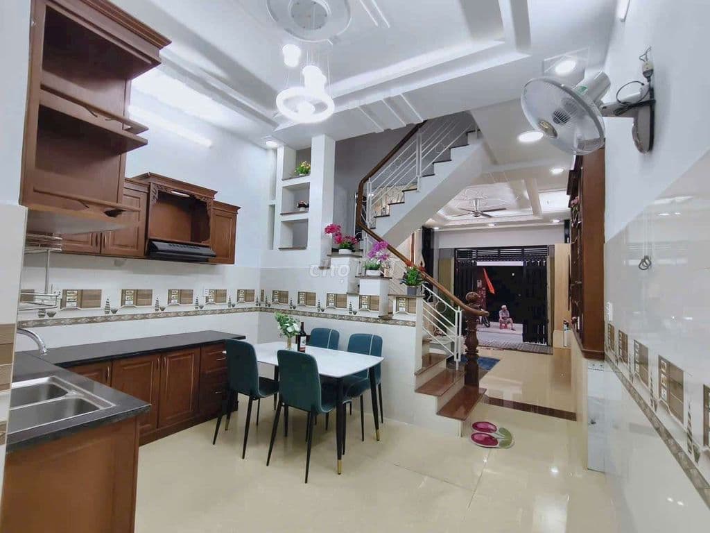 Siêu phẩm HT 13 hẻm 7m thông xe hởi ngủ trong nhà - Ảnh 2