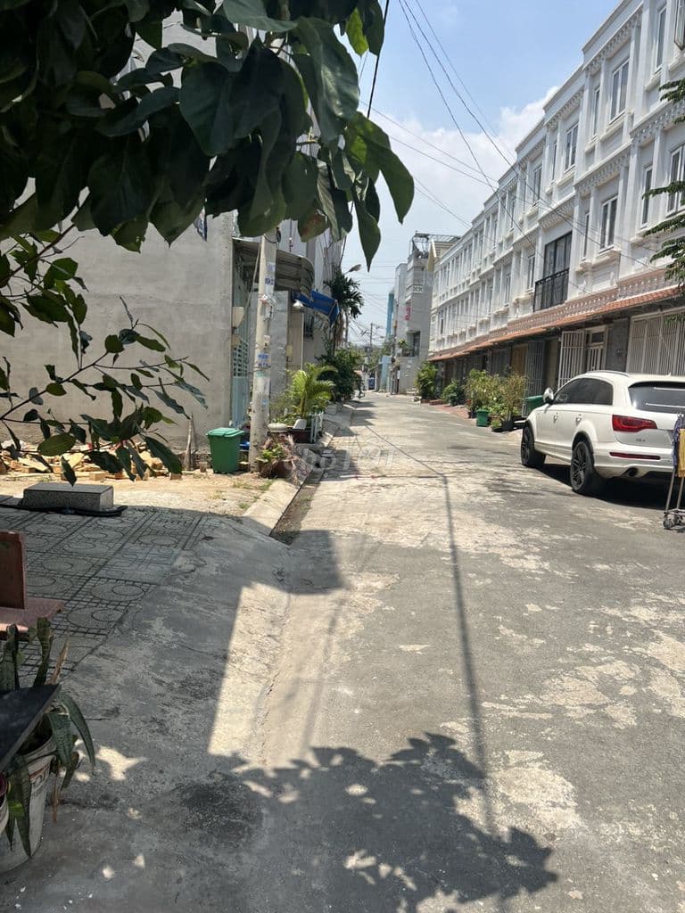 ĐẤT HXH 8M NGUYỄN DUY TRINH SÁT VÒNG XOAY P PHÚ HỮU Q9 - Ảnh 3