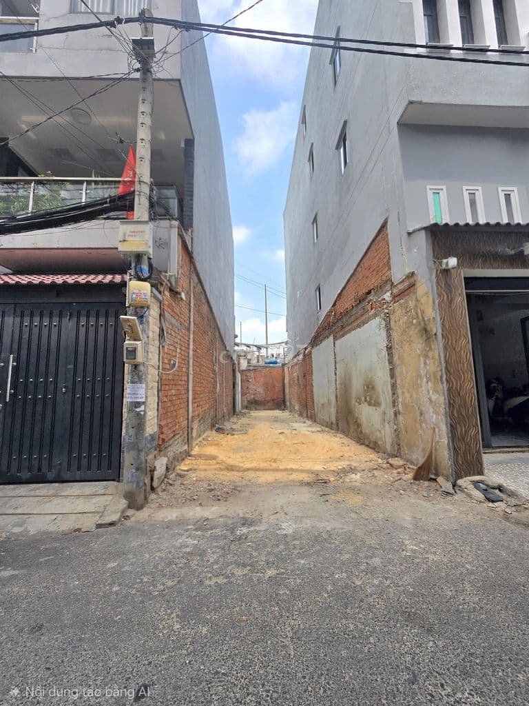 Bán nhà Nát HXH Âu Cơ, Tân Phú.DT 4x23- DTCN 91m2- nhỉnh 7 TỶ