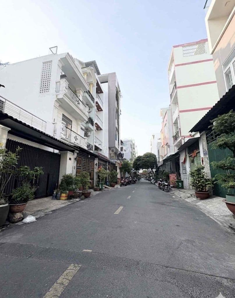 NHÀ 1 SẸT LÊ VĂN QUỚI 56m ĐƯỜNG 7M XE HƠI THÔNG CHỈ NHỈNH 5TỶ
