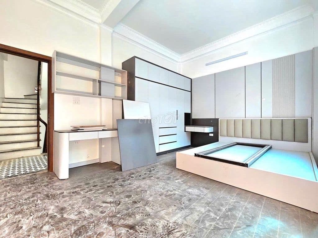 Hiếm Đống Đa!!! Bán gấp - 50m2 x 5.5MT - Về ở ngay , Ngõ đẹp gần OTO - Ảnh 3