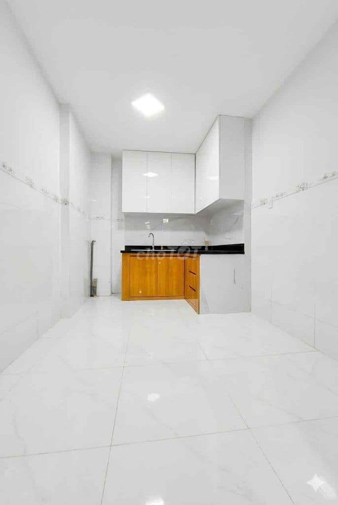 NHÀ NGON 4 TỶ, NHÀ Q3, CMT8, 33M2, 2 TẦNG, MỚI ĐẸP VÀO Ở NGAY, SỔ HỒNG - Ảnh 2