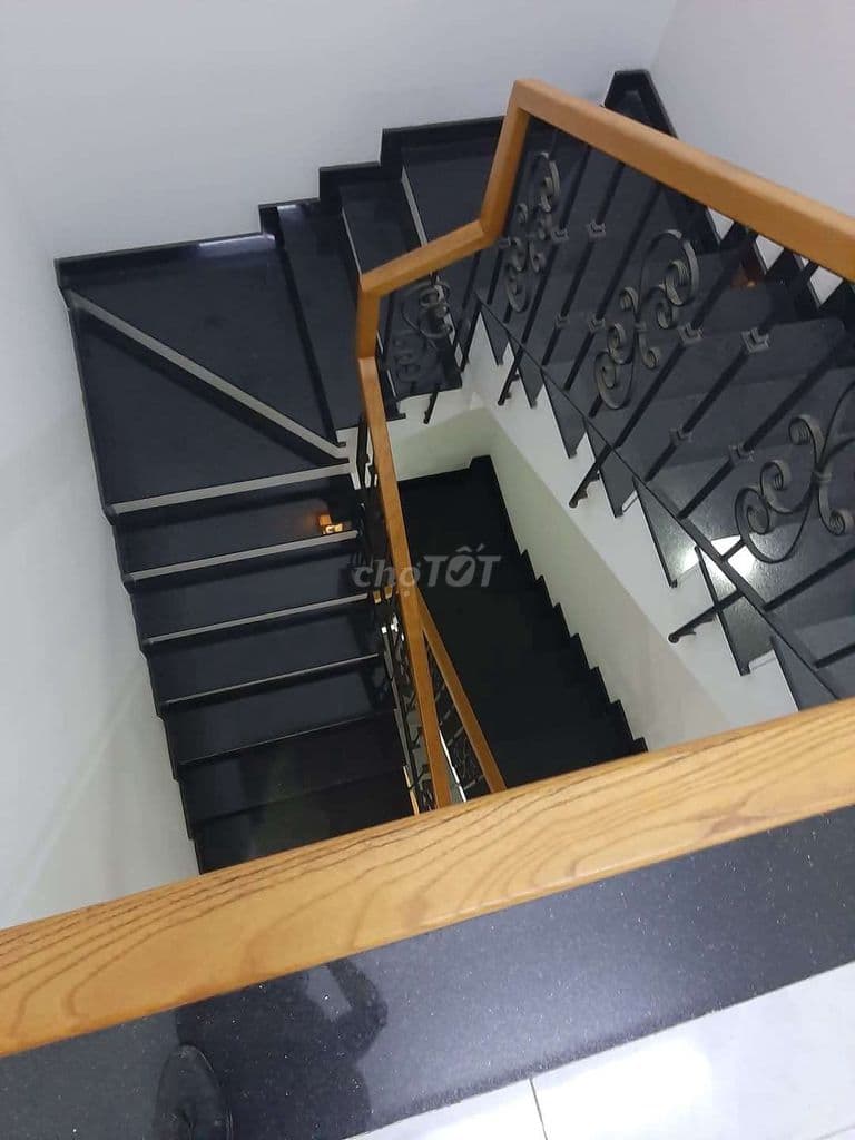 Mặt tiền đường 64 đối diện công viên 4x17 3 lầu - Ảnh 3