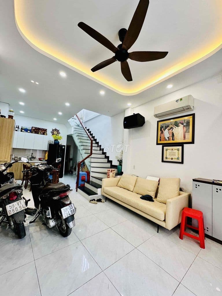 ĐƯỜNG XE HƠI, NHÀ 2 TẦNG 3PN, SÁT MẶT TIỀN, NGAY GÒ DẦU - Ảnh 2
