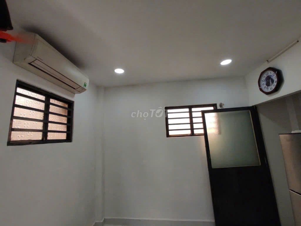 Bán nhà nhỏ xinh kê khai Quốc lộ 50 - Ảnh 3