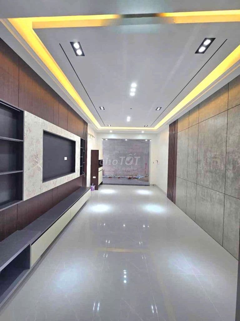 Chủ Cần Tiền Nên Bán Rẻ - Sổ Đỏ Sẵn Giao Dịch - Lõi Bồ Đề Long Biên