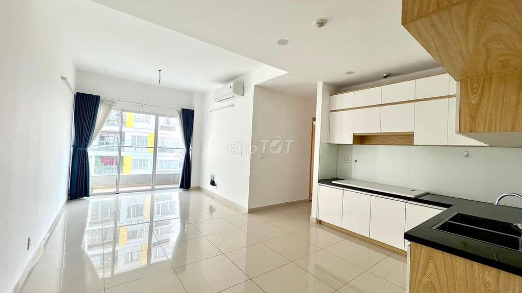 HOT- Bán 2PN2WC 3ty700 bao hết, chung cư Charmington La Pointe Quận 10