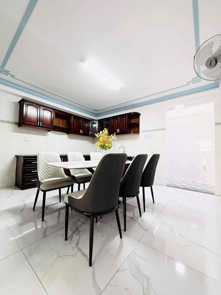 SÁT NGÃ 4 TÔ KÝ - 4.5 x 16m NHÀ 3 TẦNG HẺM 5m XE HƠI FULL NỘI THẤT - Ảnh 3