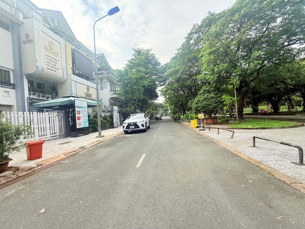 Nhận ký gửi mua bán BĐS KDC Gia Hoà, Phước Long B, DT: 100m2/12.8 Tỷ