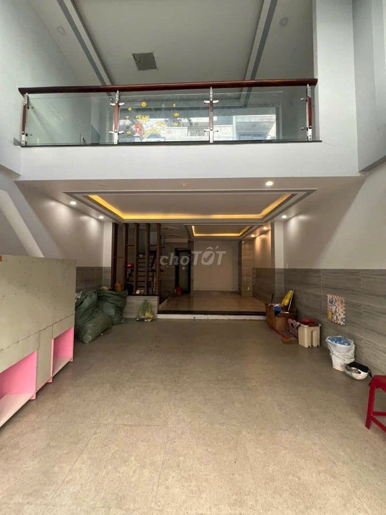 HXH 1/ Dương Quảng Hàm-60m2- 5 Tầng, Ngay ST Vincom