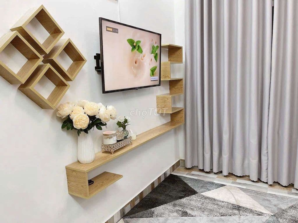 Cần Bán Gấp Căn Nhà Hẻm Ô Tô Cách 1 Căn Ra Ngay Đường Lớn