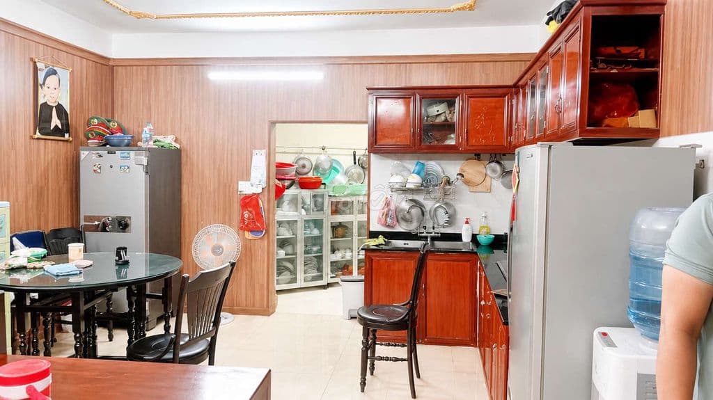 Gấp bán ngay Phan Văn Trị - 80m2 2 tầng BTCT nở hậu - chỉ 8.6 tỷ - Ảnh 2