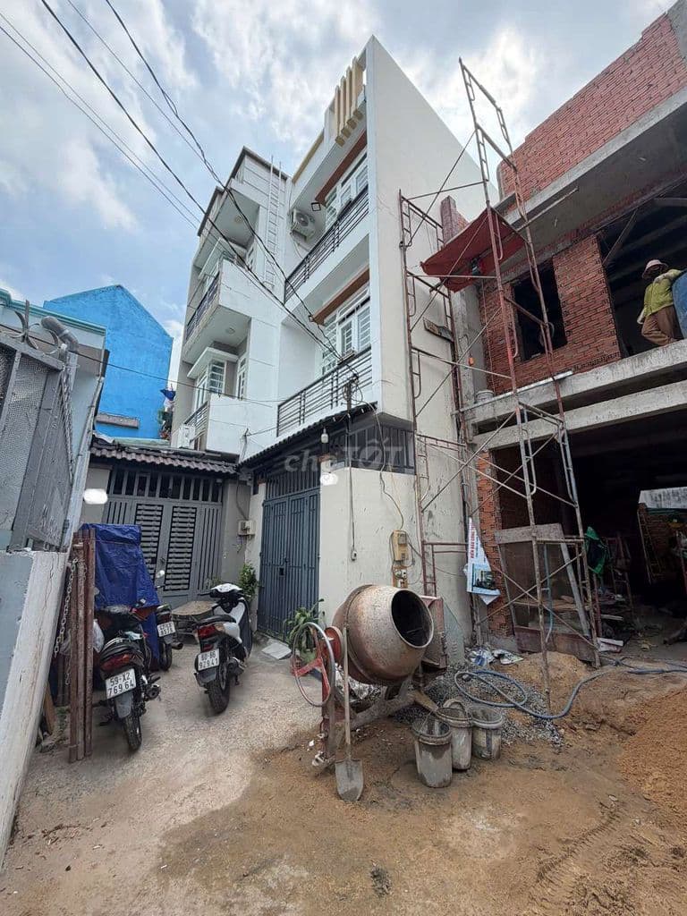 gần Lotte Mart,48 m2 xây 3 tầng 4 pn chỉ 5 tỷ,Thống Nhất,Gò Vấp