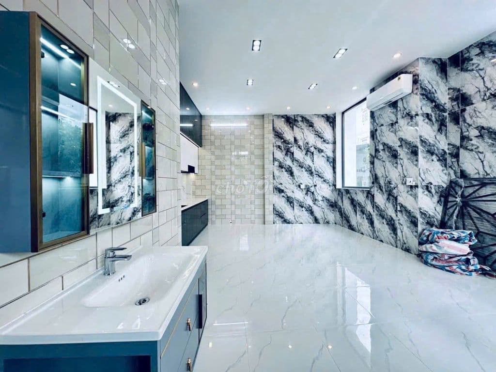 CÔ HOA BÁN GẤP NHÀ 1T1L 68M2 LÊ VĂN VIỆT TĐ GIÁ 1TY750TR SHR HẺM 6M - Ảnh 2