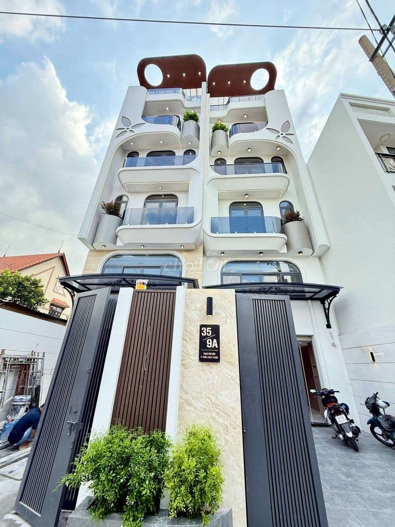 Siêu phẩm Indochina 5x20m Thang Máy 6 tầng Phan Văn Hớn gần Nhà Gà T3